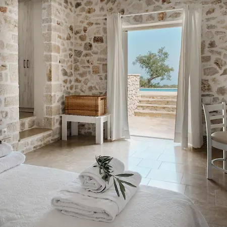 Spitaki * Makrátika